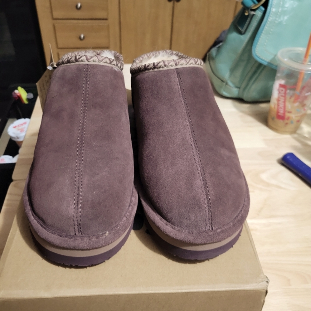Bearpaw Fleece-lined Clogs